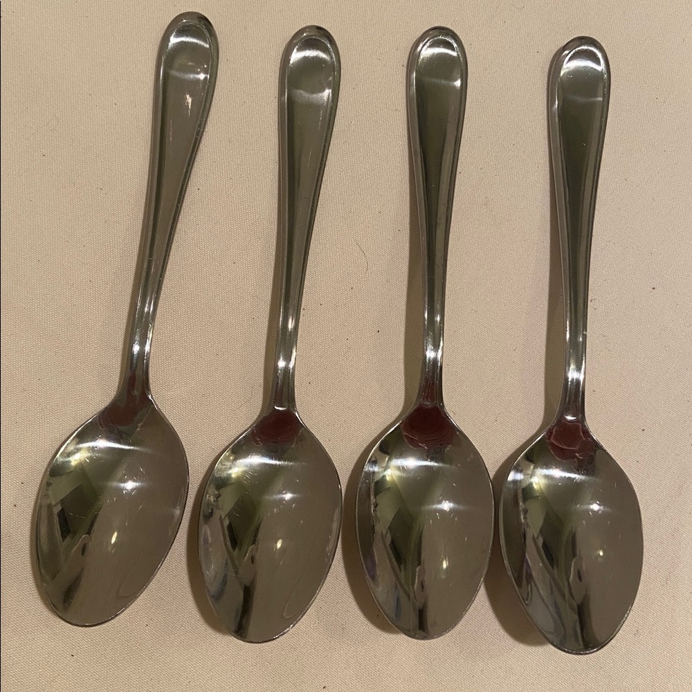 🩷Hampton Silversmiths China 4 pcs Stainless Teaspoon
